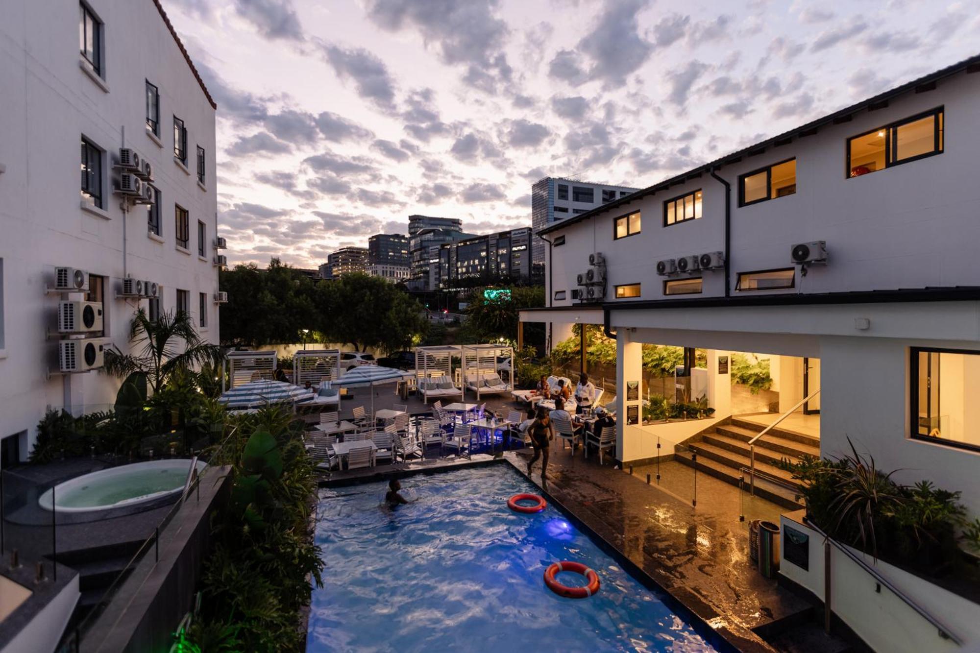 Mint Hotel 84 On Katherine Johannesburg Exterior foto
